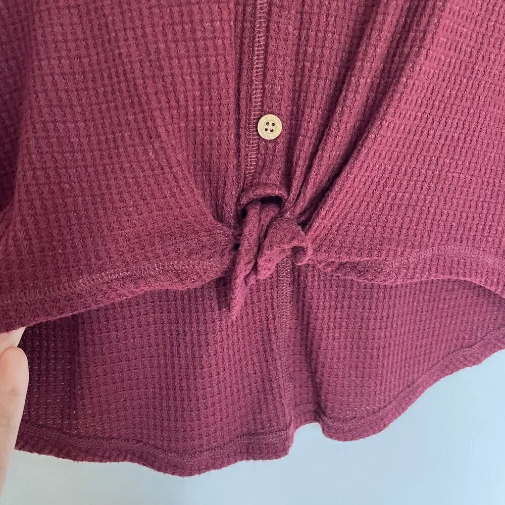 Old Navy sz L kids red waffle‎ knit faux buttons front tie long sleeved sweater